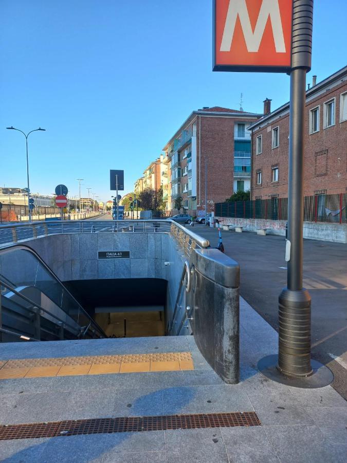 A Due Passi Metro Italia '61 Apartman Torino Kültér fotó