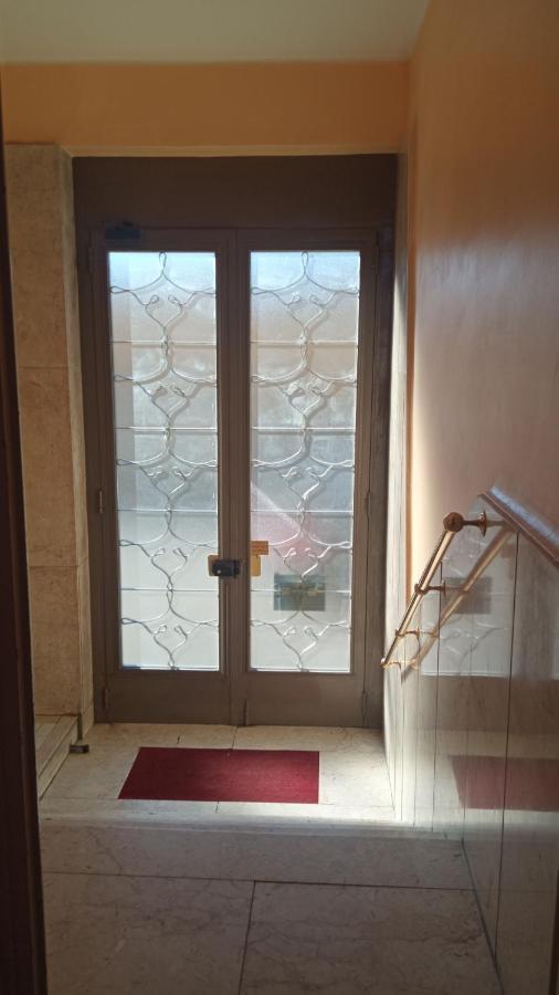 A Due Passi Metro Italia '61 Apartman Torino Kültér fotó